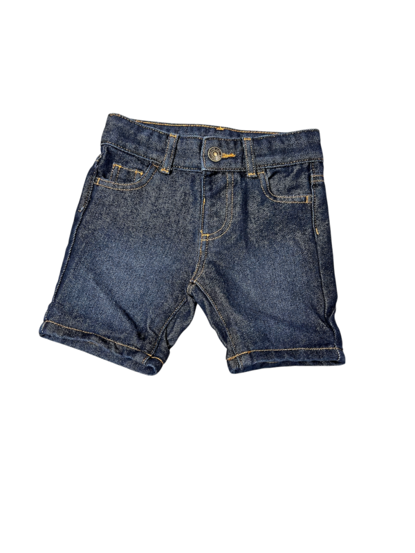 Väikesele poisile teksalühikesed püksid – EU 92 (1,5–2 a)