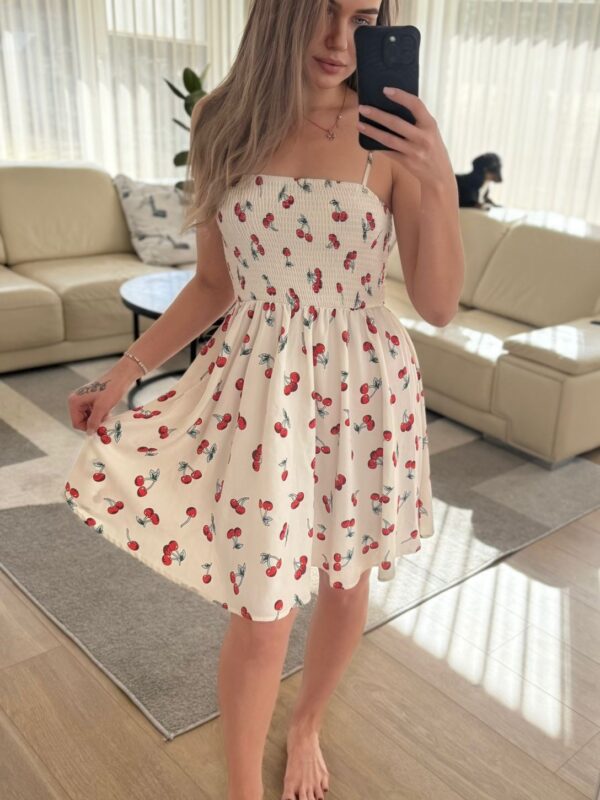 Kirsimustriga suvekleit S – naiselik ja kerge